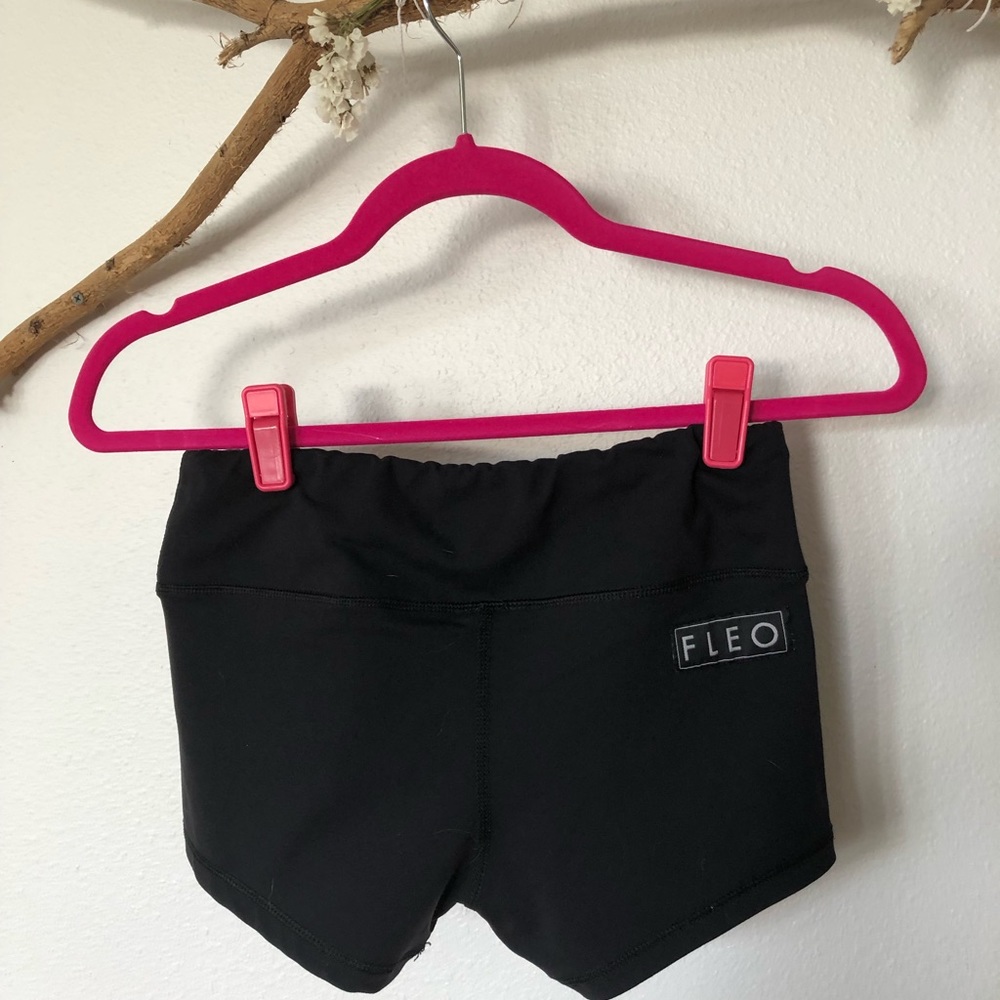 Fleo Original Black Shorts Small